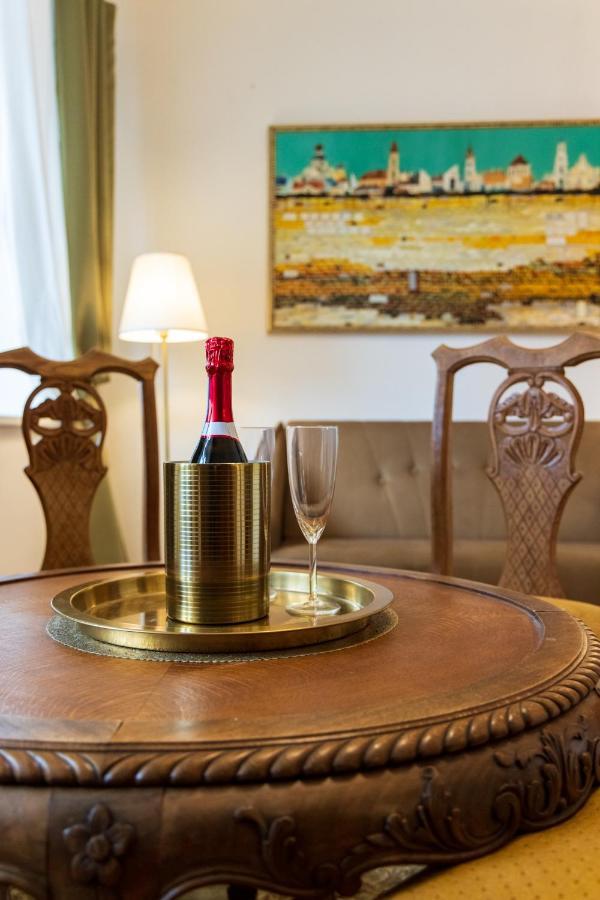 Doma3 Luxury Vilnius Apartment Exterior photo